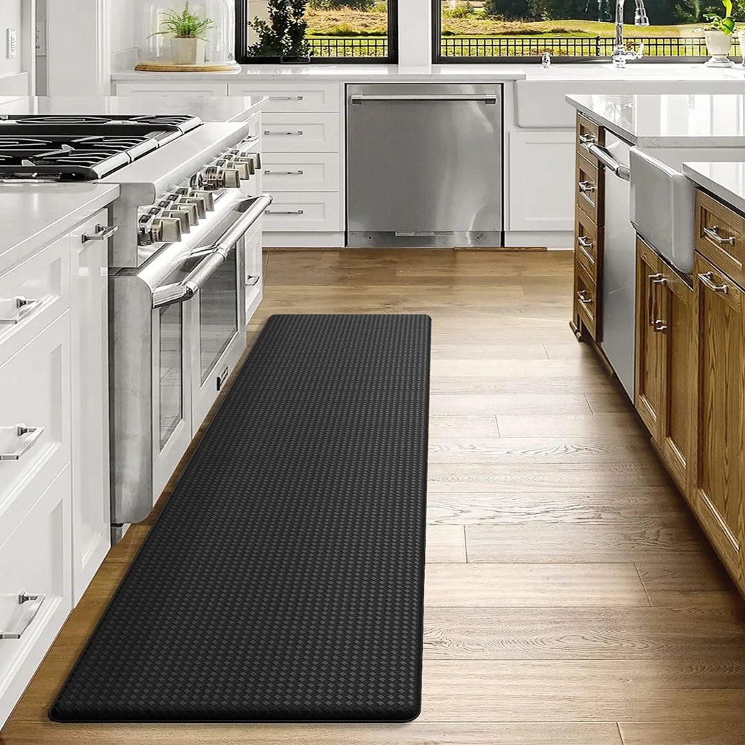 Kitchen comfort mat reducing foot and leg fatigue during meal preparation