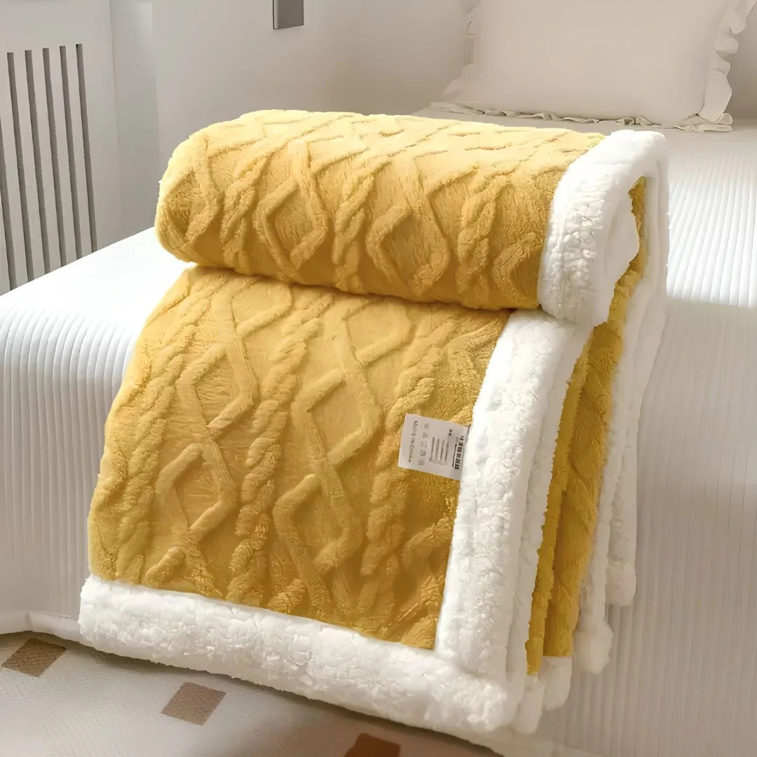 Ultra soft double-sided blanket with no shedding or pilling after machine washing